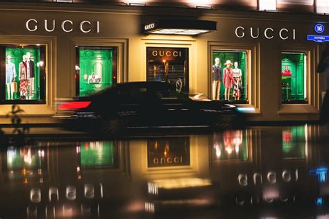 la gucci ce l hanno tutte|maurizio gucci storia.